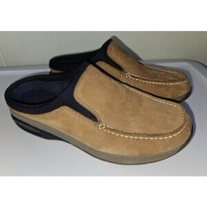 ST JOHNS BAY Tan Suede Loafer Clogs Ladies Size 8